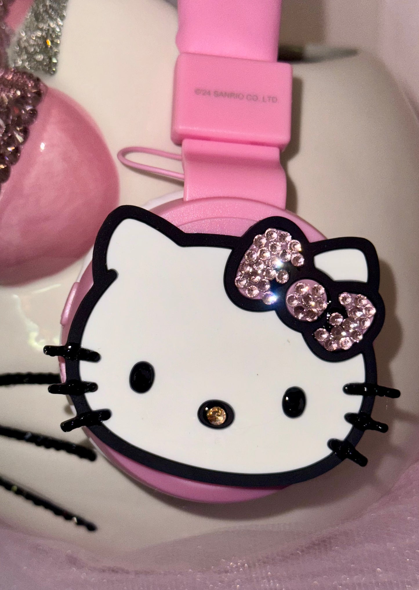 Hello Kitty Bluetooth Headphones!